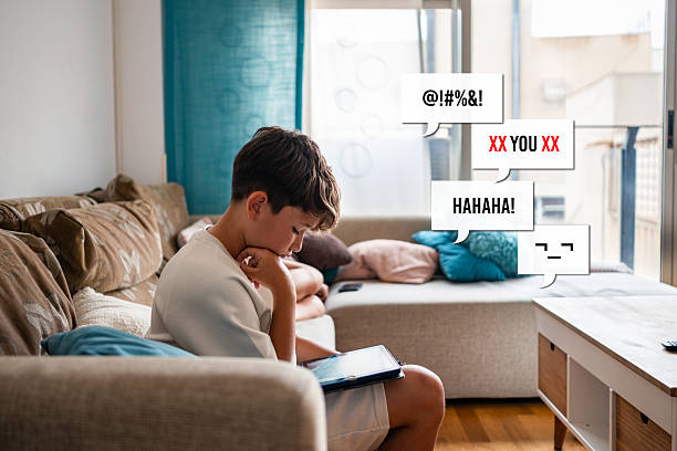 Estudios concluyen que el abuso de las pantallas puede afectar a la salud bucodental